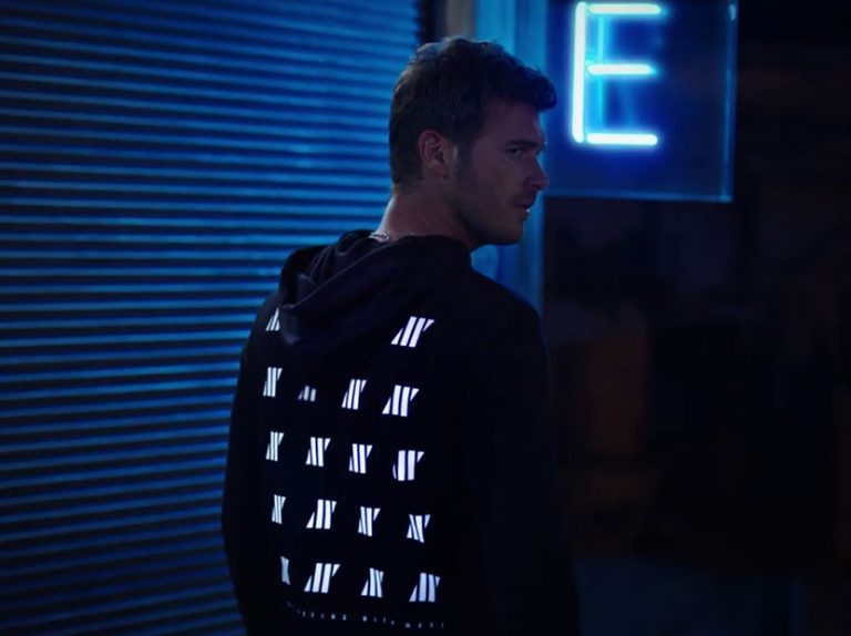 mavi-kivanc-tatlitug-rap-00