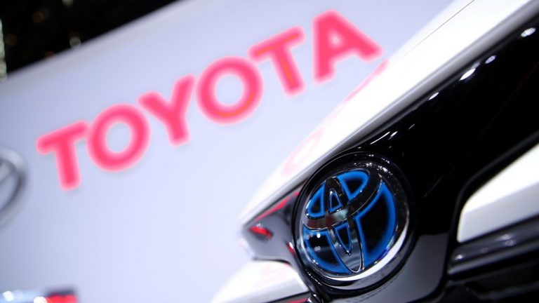 toyota-0mzG_cover