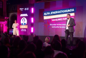 Akan Abdula - Ebru Timur 3